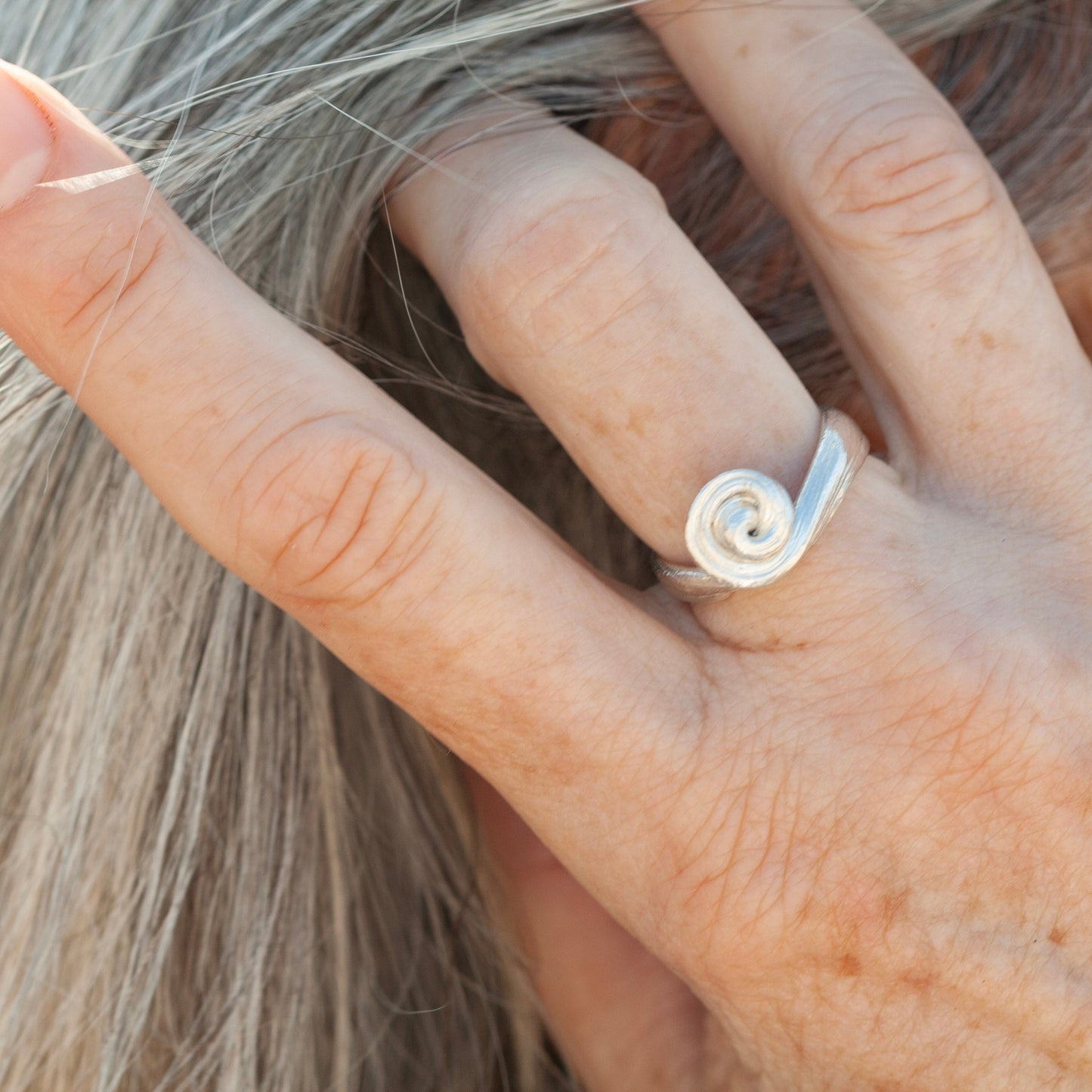 Root Tumbler Wave Ring (Size 58)