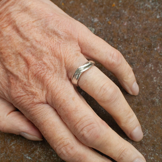 Crevasse Ring (Size 52)